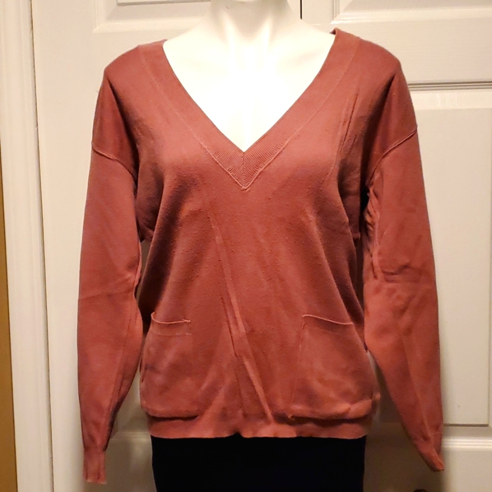 Liz Sport Petite Women's V-Neck Mauve Sweater - Size Petite Small